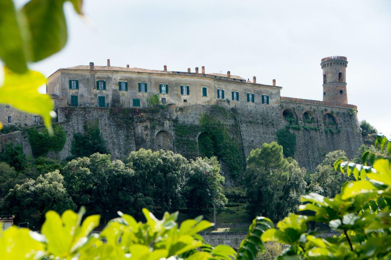 Castello Di Caccuri Suites Exterior photo